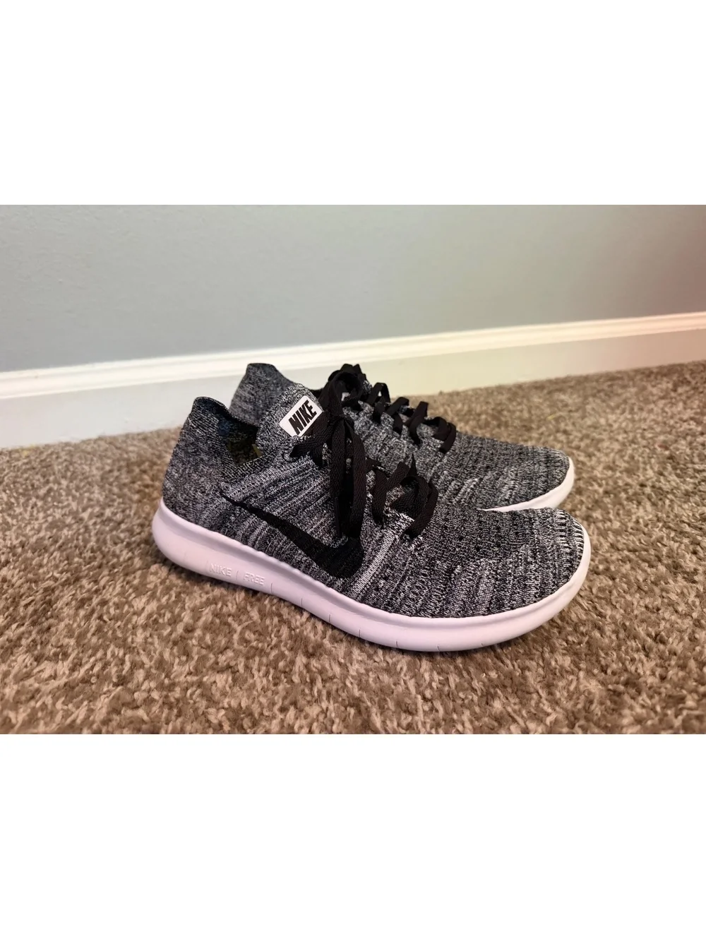 Nike Free Run RN Flyknit Oreo Shoes Women’s 7